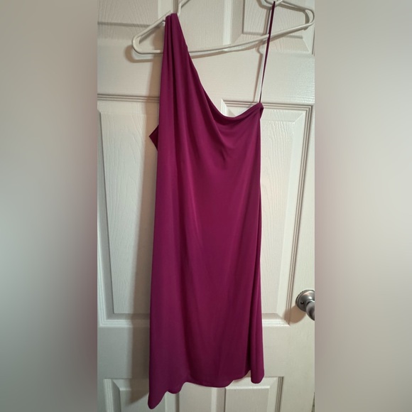 Michael Kors One Shoulder Fuchsia Dress - Picture 4 of 4